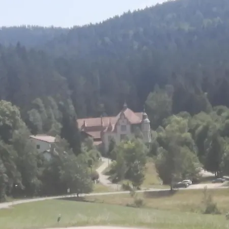 Stilla Traurig Apartment